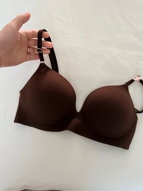 Victoria's Secret Smooth wireless push up bra